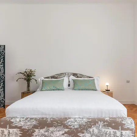 22suitedreamer Apartmán