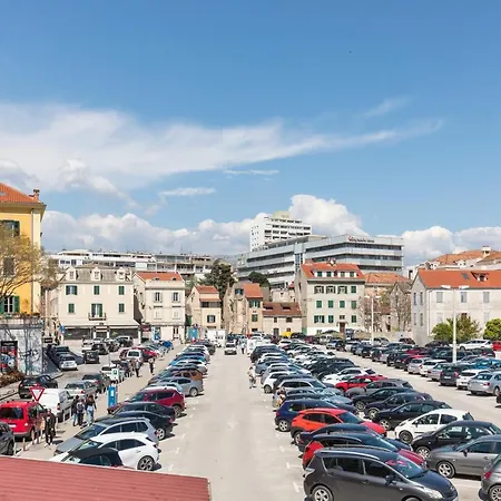 22suitedreamer Apartmán *