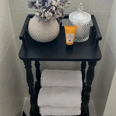 22suitedreamer Daire Split